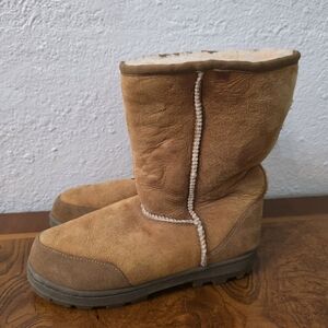 Emu Chestnut Shearling Boots